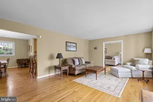 9328 Dunloggin Rd, Ellicott City, MD 21042 - Photo 5