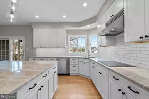 7070 Garden Walk, Columbia, MD 21044 - Photo 11