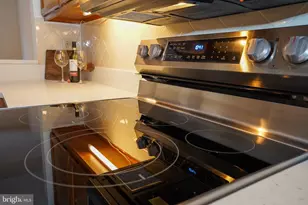 9453 Clocktower Ln, Columbia, MD 21046 - Photo 13