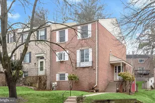 9811 Rainleaf Ct, Columbia, MD 21046 - Photo 1