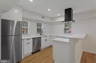 2762 Old St Johns Ln, Ellicott City, MD 21042 - Photo 7