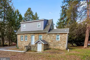 2762 Old St Johns Ln, Ellicott City, MD 21042 - Photo 3