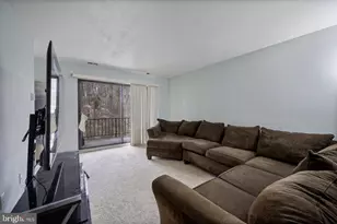 6035 Majors Ln, Columbia, MD 21045 - Photo 3