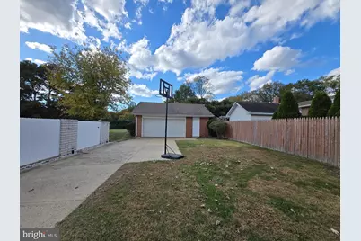 10725 E Crestview Lane, Laurel, MD 20723 - Photo 57