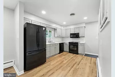 10725 E Crestview Lane, Laurel, MD 20723 - Photo 9