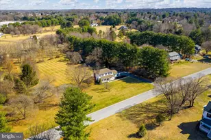 14586 Macclintock Dr, Glenwood, MD 21738 - Photo 3