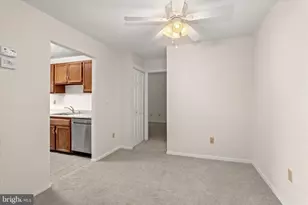 8711 Hayshed Ln, Columbia, MD 21045 - Photo 15