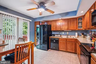 8735 Birkenhead Ct, Laurel, MD 20723 - Photo 5