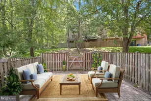 9015 Moving Water Ln, Columbia, MD 21046 - Photo 3