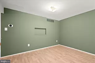 9015 Moving Water Ln, Columbia, MD 21046 - Photo 15