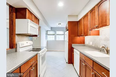 8385 Montgomery Run Road #B, Ellicott City, MD 21043 - Photo 7