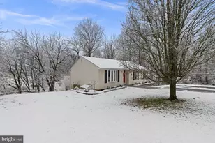 4936 Wharff Ln, Ellicott City, MD 21043 - Photo 3