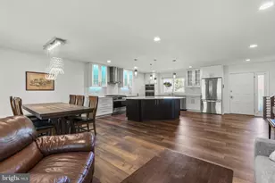 10022 Waterford Dr, Ellicott City, MD 21042 - Photo 5
