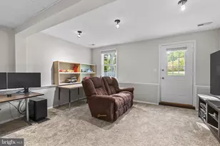 10022 Waterford Dr, Ellicott City, MD 21042 - Photo 33