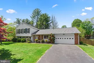 10022 Waterford Dr, Ellicott City, MD 21042 - Photo 1