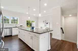 8070 Potter Pl, Elkridge, MD 21075 - Photo 7