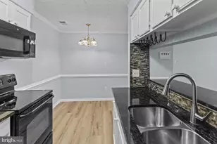 4704 Dorsey Hall Dr, Ellicott City, MD 21042 - Photo 9