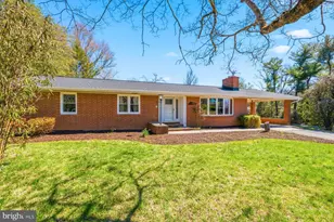 8966 Chapel Ave, Ellicott City, MD 21043 - Photo 3