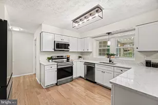 8319 Dawn Ct, Ellicott City, MD 21043 - Photo 21