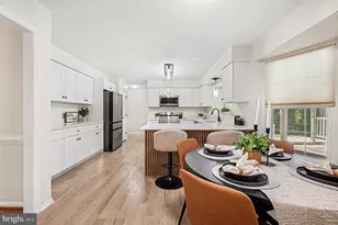 8319 Dawn Ct, Ellicott City, MD 21043 - Photo 17