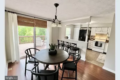 7821 Edmunds Way, Elkridge, MD 21075 - Photo 3