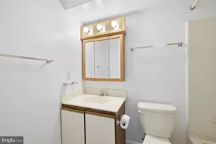 8605 Falls Run Rd, Ellicott City, MD 21043 - Photo 13