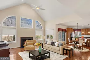 10013 Fall Rain Dr, Laurel, MD 20723 - Photo 9