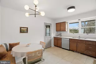 9304 Knoll Stone Ct, Ellicott City, MD 21042 - Photo 11