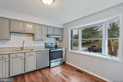 6008 Cedar Wood Drive, Columbia, MD 21044 - Photo 5