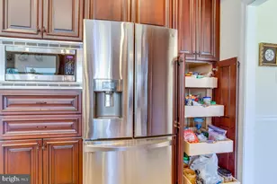 12839 Forest Creek Ct, Sykesville, MD 21784 - Photo 17