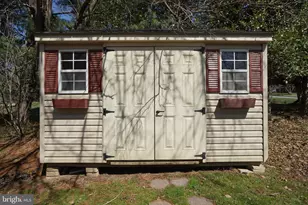 8602 Chapel View Rd, Ellicott City, MD 21043 - Photo 25