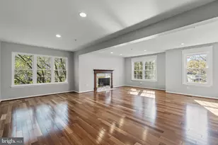 12239 Green Meadow Dr, Columbia, MD 21044 - Photo 11