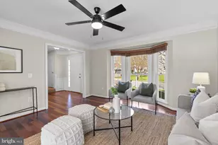 8525 Trail View Dr, Ellicott City, MD 21043 - Photo 5