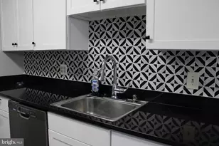 10780 Green Mountain Cir, Columbia, MD 21044 - Photo 5