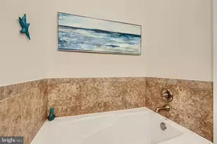 9837 Wilderness Ln, Laurel, MD 20723 - Photo 29