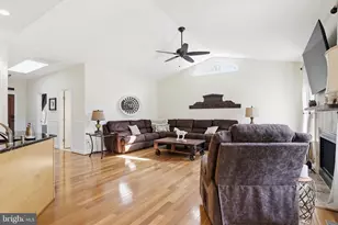 8951 Chapel Ave, Ellicott City, MD 21043 - Photo 9