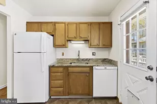 9827 Robinson Blvd, Laurel, MD 20723 - Photo 9