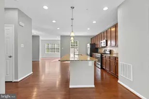 6704 Saw Mill Ct, Columbia, MD 21044 - Photo 11