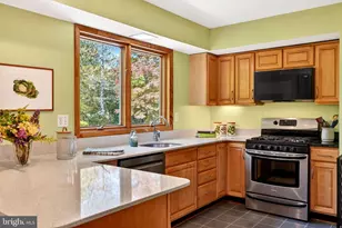 9221 Spring Valley Rd, Ellicott City, MD 21043 - Photo 21