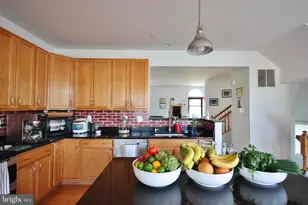 10736 Enfield Dr, Woodstock, MD 21163 - Photo 9