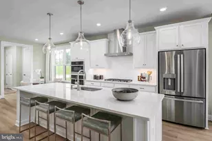 5411 Pondview Ln, Ellicott City, MD 21043 - Photo 3