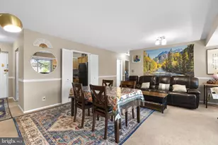 10850 Green Mountain Cir, Columbia, MD 21044 - Photo 7