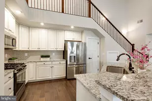 8911 Carls Ct, Ellicott City, MD 21043 - Photo 13