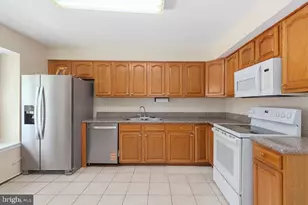 10639 High Beam Ct, Columbia, MD 21044 - Photo 7