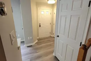 8702 Castlerock Ct, Laurel, MD 20723 - Photo 9