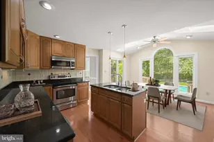 8649 Golden Straw Ln, Columbia, MD 21045 - Photo 3