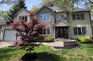 10652 Quarterstaff Rd, Columbia, MD 21044 - Photo 1