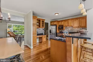 6406 Sunderland Dr, Ellicott City, MD 21043 - Photo 21