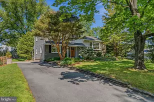 6406 Sunderland Dr, Ellicott City, MD 21043 - Photo 3