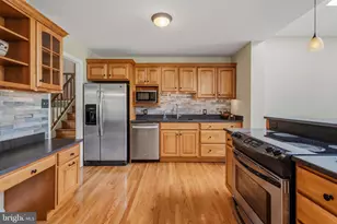 6406 Sunderland Dr, Ellicott City, MD 21043 - Photo 19